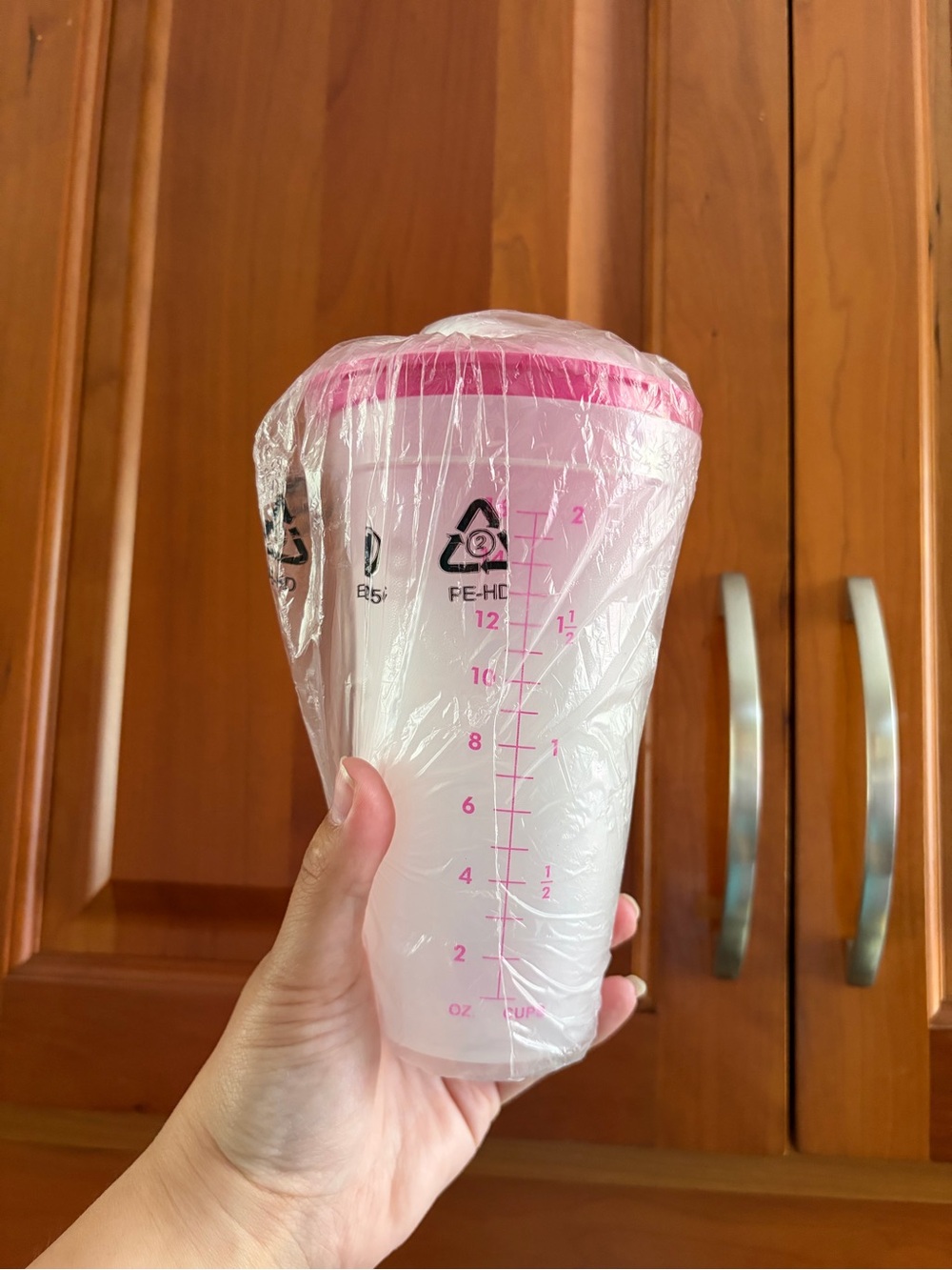 NEW | Tupperware | Quick Shake Container 500mL / 16 oz - Pink